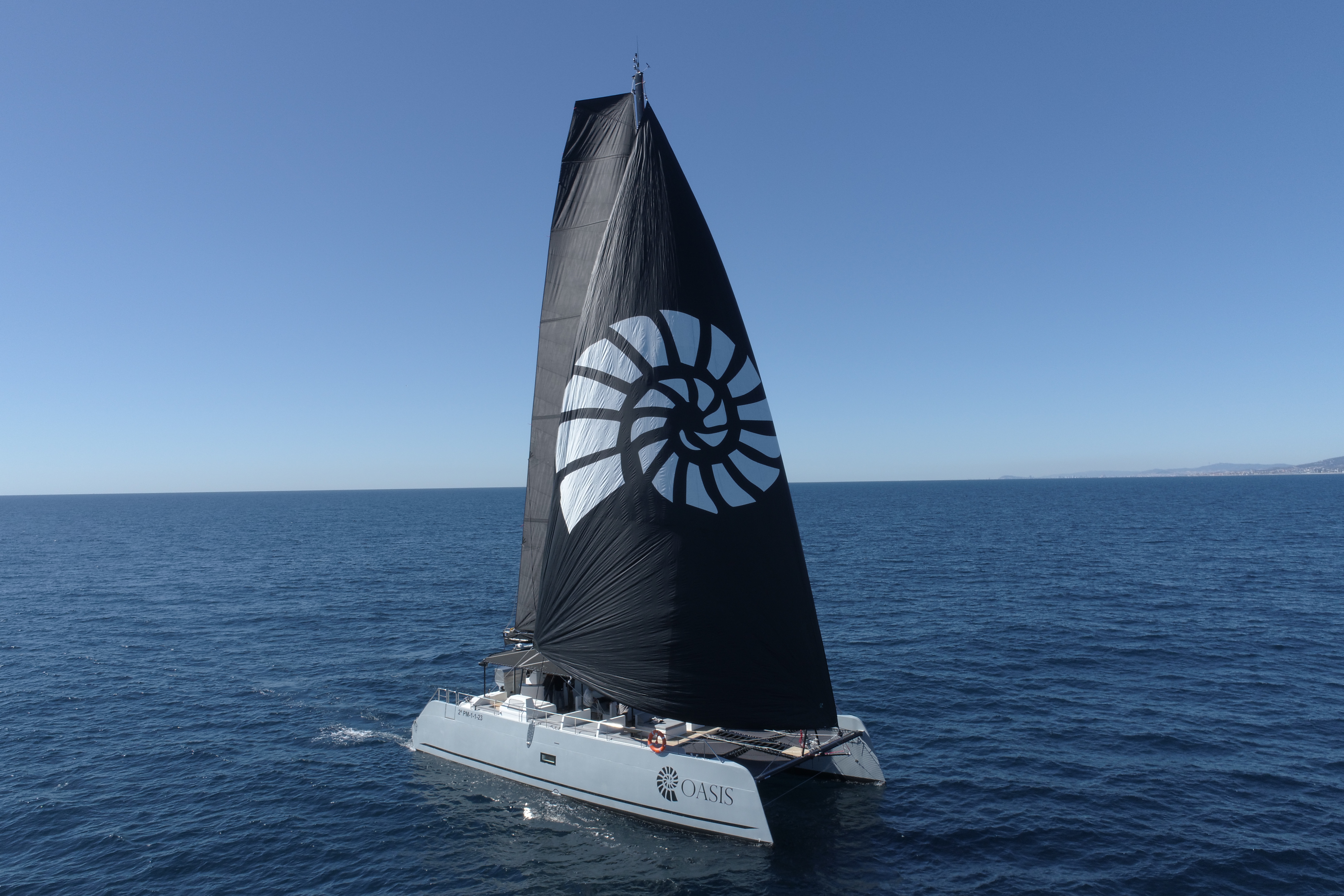 Mallorca-catamarans-Oasis2-sailing