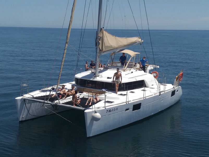 Catamaran Oasis blue
